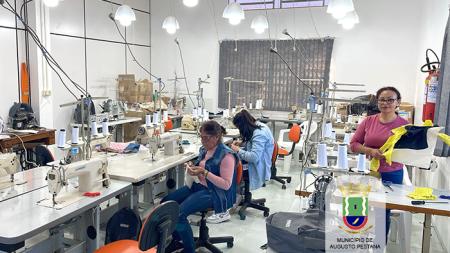 Curso de Costura segue até 1º de outubro